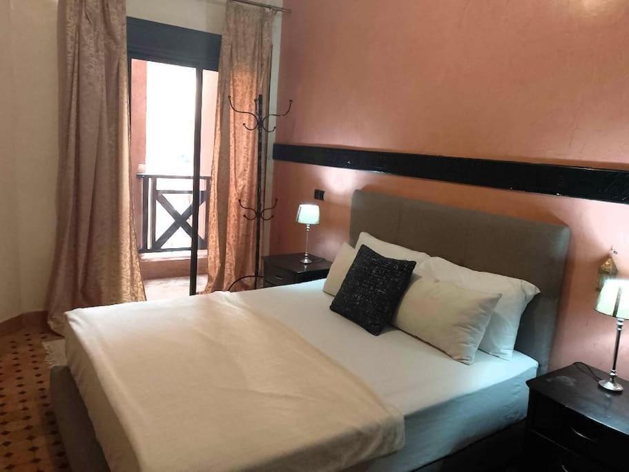 Appartement Confortable Avec 5 Piscines Marrakesh Exteriör bild
